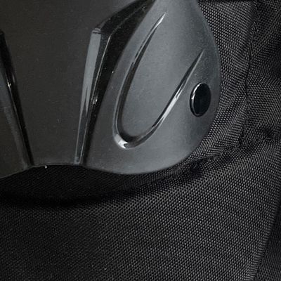 Protezioni per il ginocchio regolabili in PP per ciclisti Livello di protezione Livello professionale