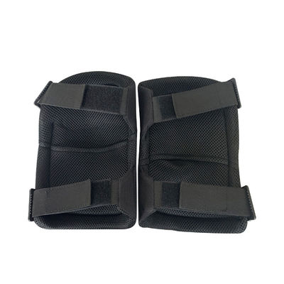 Pad verde per ginocchio e gomito per una protezione flessibile nello sport durante l'allenamento all'aperto