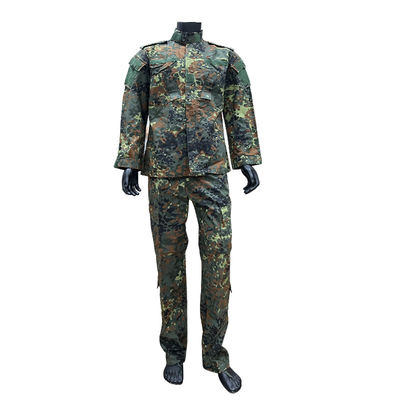 Classe di protezione Protezione di base Uniforme sportive per uomini traspiranti con design personalizzato
