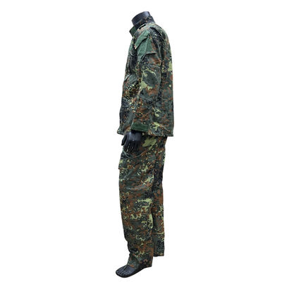 Classe di protezione Protezione di base Uniforme sportive per uomini traspiranti con design personalizzato