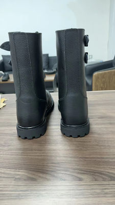 Stivali da uomo in pelle di mucca nera con suola di gomma Altezza del tacco circa 3 cm