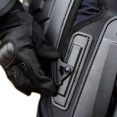 FOX-101 Militare completo in plastica Antimotelli Costume di polizia dell'esercito