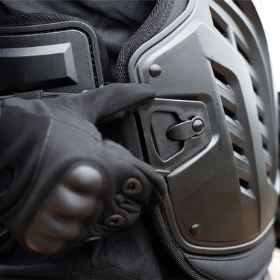 FOX-101 Militare completo in plastica Antimotelli Costume di polizia dell'esercito