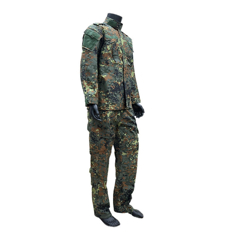 Classe di protezione Protezione di base Uniforme sportive per uomini traspiranti con design personalizzato